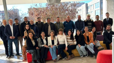 La FEM y el Clúster Mendoza Regenera firman un convenio para un futuro económico sostenible