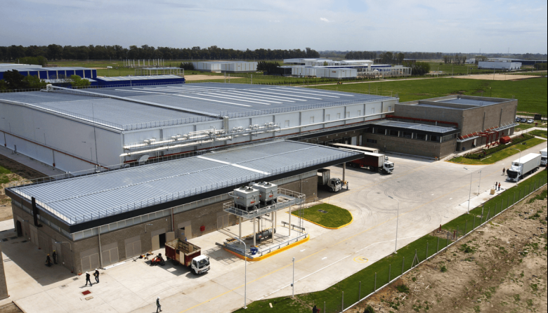 Coca-Cola Argentina comenzará a operar con energía renovable a partir de una alianza con Genneia