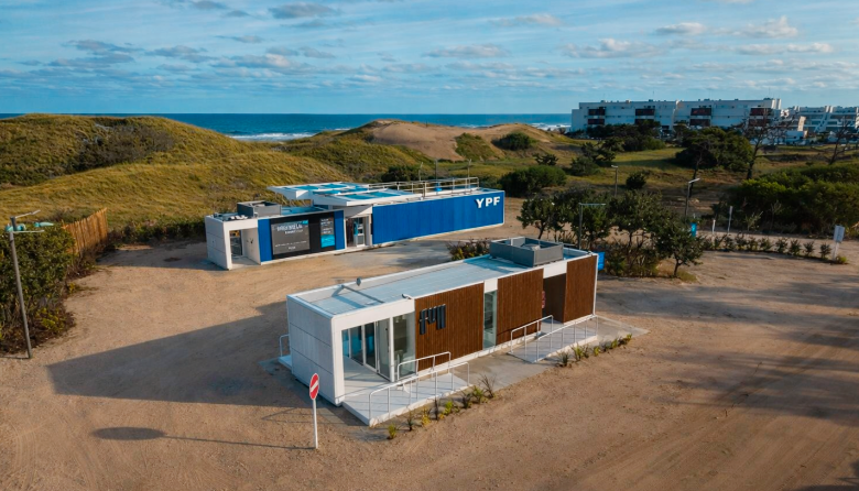 YPF inauguró en Pinamar la primera estación de servicio móvil del país