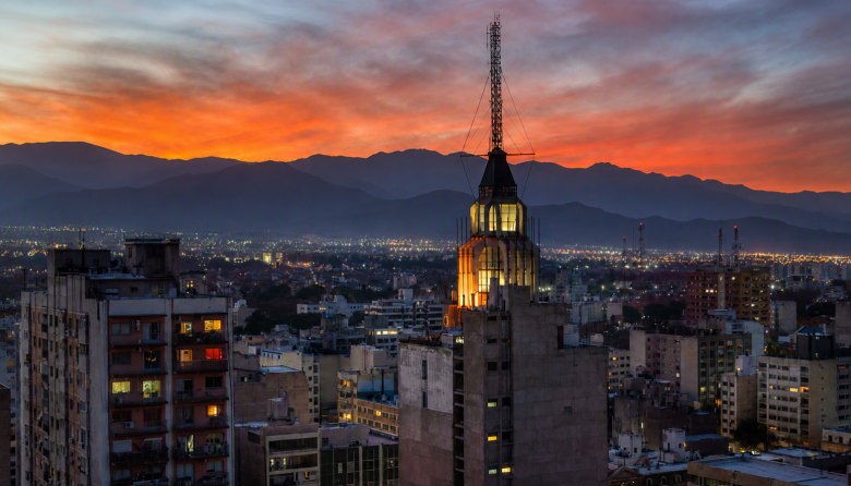 Cambio climático, cuidado del agua y vivienda: los desafíos que presenta el futuro de la arquitectura en Mendoza