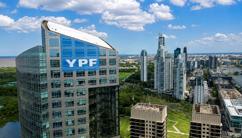 Argentina LNG entra en una etapa clave: YPF proyecta US$ 51.000 millones para exportar el gas de Vaca Muerta