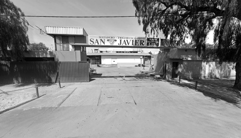 Irrigación sancionó con $13 millones a un frigorífico y clausuró su descarga de efluentes en Maipú