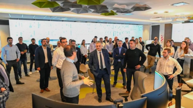 YPF inauguró en Neuquén un nuevo centro de operaciones para monitorear más de 2.000 pozos y otras 100 instalaciones