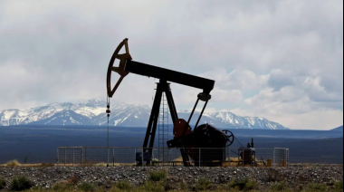 Mendoza lanzó la licitación petrolera para cinco áreas y busca atraer inversiones privadas