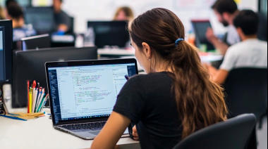 El Gobierno provincial refuerza las políticas laborales con un aporte de $ 4.000 millones