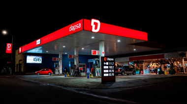 Chevron desembarca en el downstream argentino y sella una alianza estratégica con DAPSA