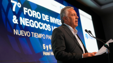 Cornejo pidió una reforma tributaria integral y defendió el modelo de desarrollo mendocino en el Foro del CEM