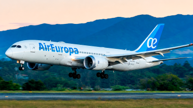 Mendoza negocia un vuelo directo a Madrid con el objetivo de fortalecer turismo e inversiones