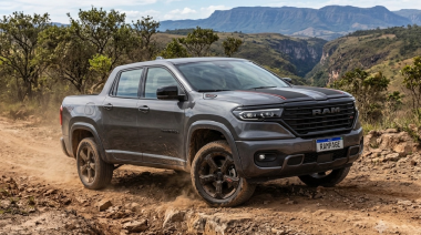 Grupo Lorenzo celebra el Día del Amigo con una experiencia off road para conocer la nueva generación de RAM