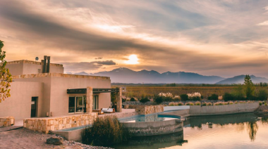 Wine Enthusiast posiciona a Mendoza entre los grandes destinos enoturísticos del mundo con cinco restaurantes distinguidos