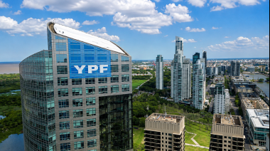 Argentina LNG entra en una etapa clave: YPF proyecta US$ 51.000 millones para exportar el gas de Vaca Muerta