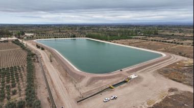 Mendoza invirtió más de $13.754 millones en una obra de riego que beneficiará a más de 570 productores del Este