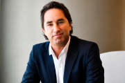YPF convierte su aplicación en una billetera integral con inversiones, pagos y compras anticipadas