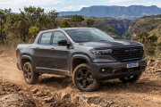 Grupo Lorenzo celebra el Día del Amigo con una experiencia off road para conocer la nueva generación de RAM