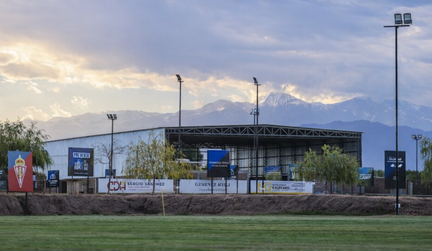 Pueblo Nuevo Camp inaugura un estadio cubierto y consolida un nuevo polo deportivo en Mendoza